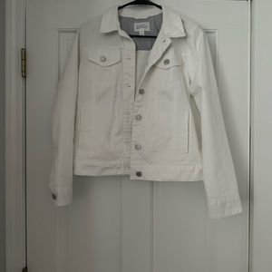 Women’s white jean jacket